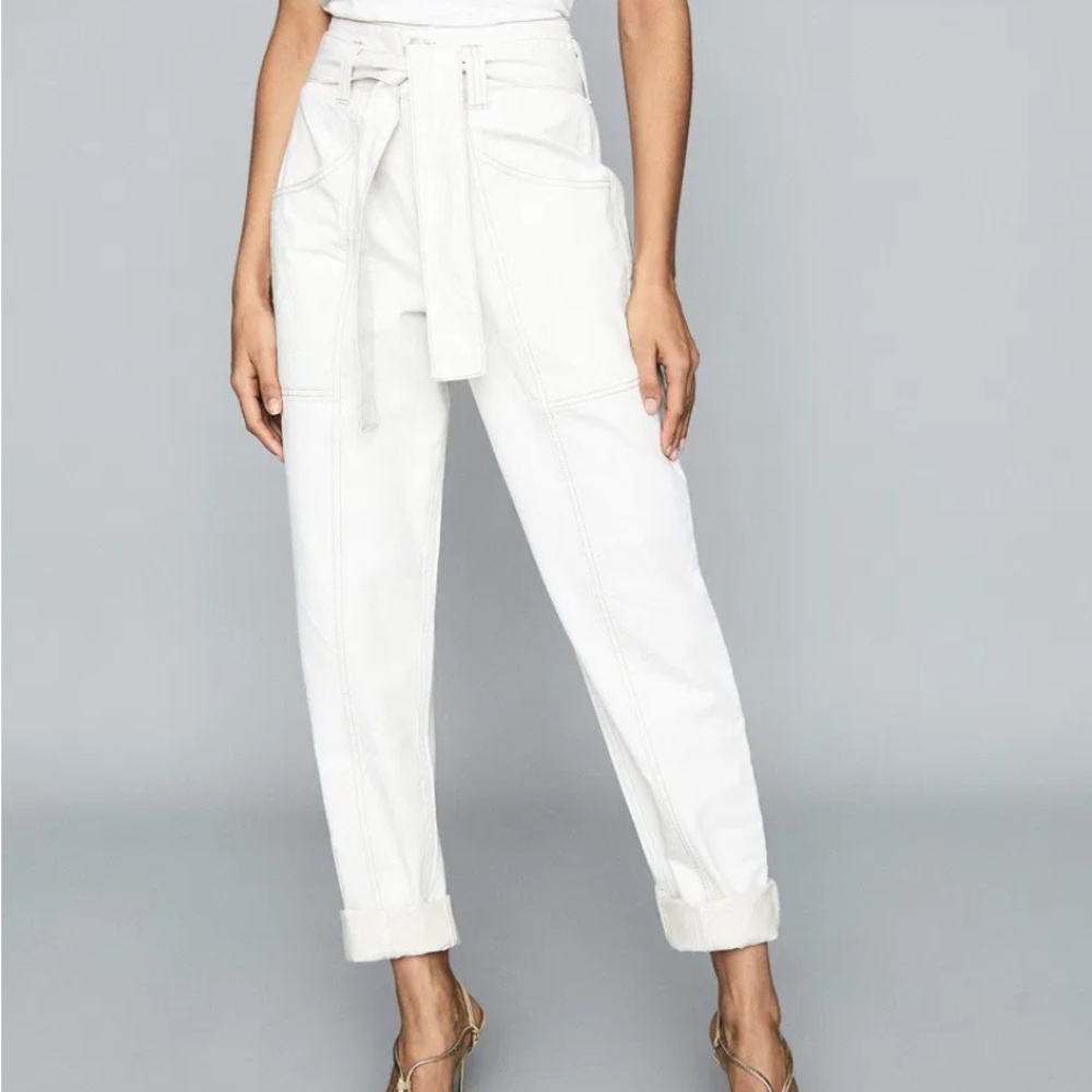 Reiss Chantelle Mid Rise Tapered Belted Jeans‎ In Ecru Size 30 NWOT